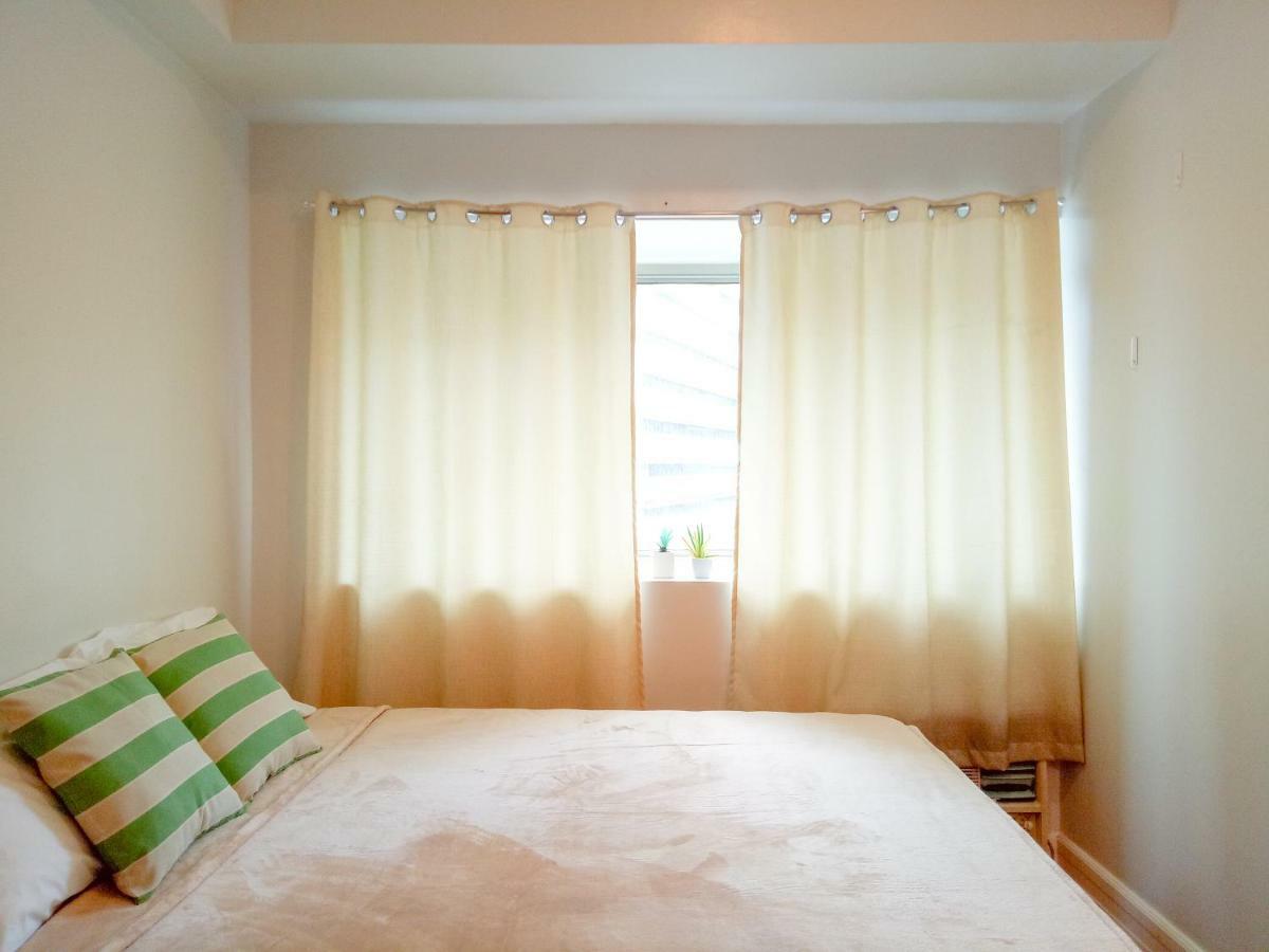 Forbes Area Bgc Taguig Manila Apartment Ngoại thất bức ảnh
