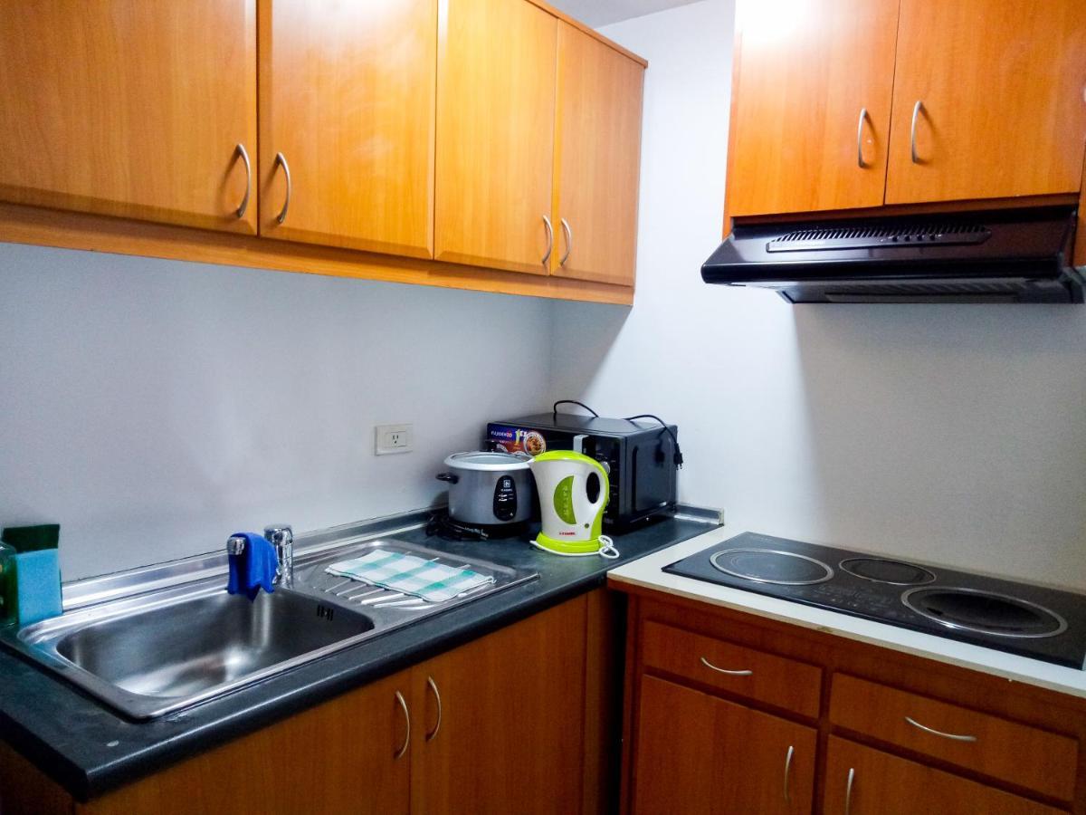 Forbes Area Bgc Taguig Manila Apartment Ngoại thất bức ảnh